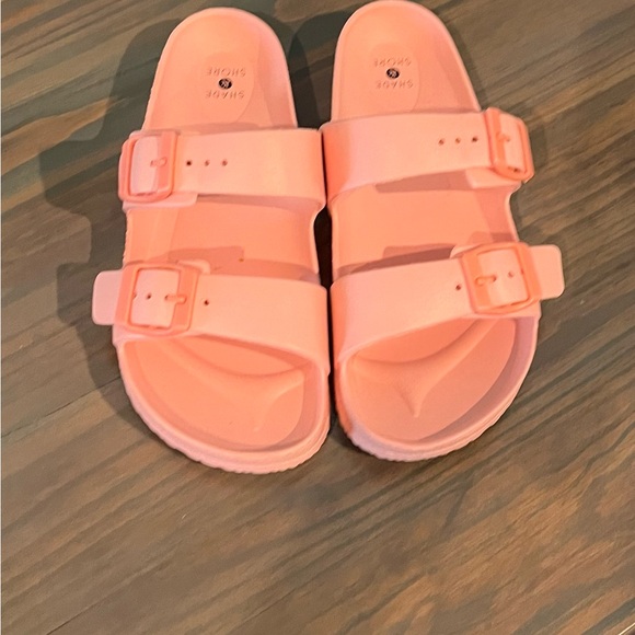 Cutest pink slides for spring/summer. VERY gently worn! - Picture 2 of 4